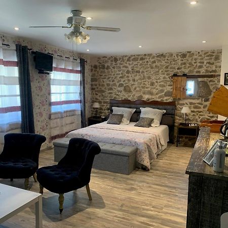 Chambres D'Hotes Les Vergers De Louise Thiolieres Exterior foto